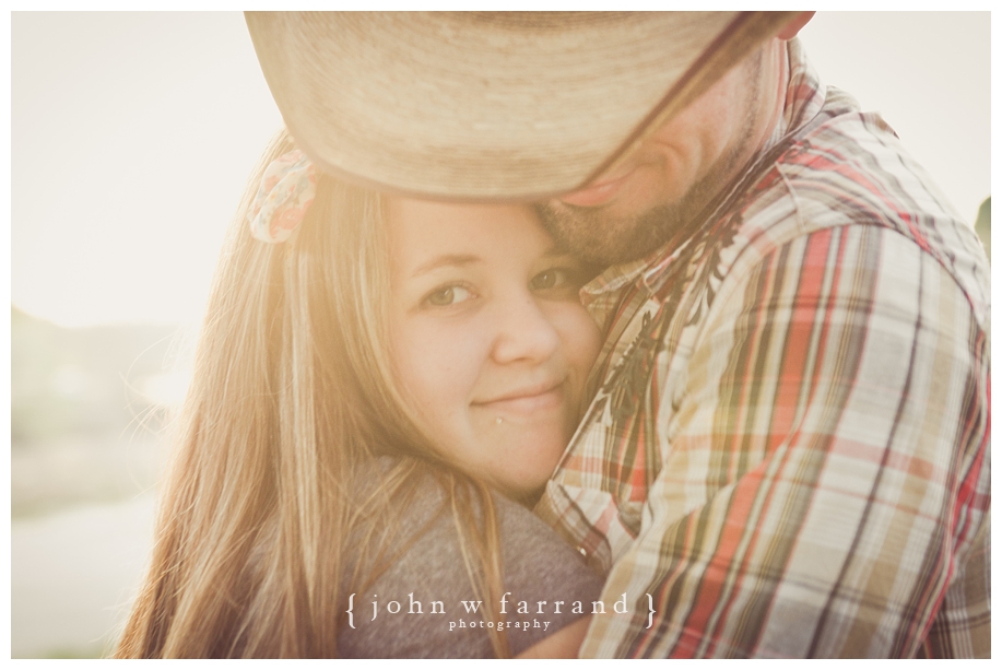 Andrew_Taryn_Bakersfield_Engagement_Photography_009.jpg