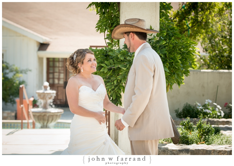 Bernard-Bakersfield-Wedding-Photography_007.jpg