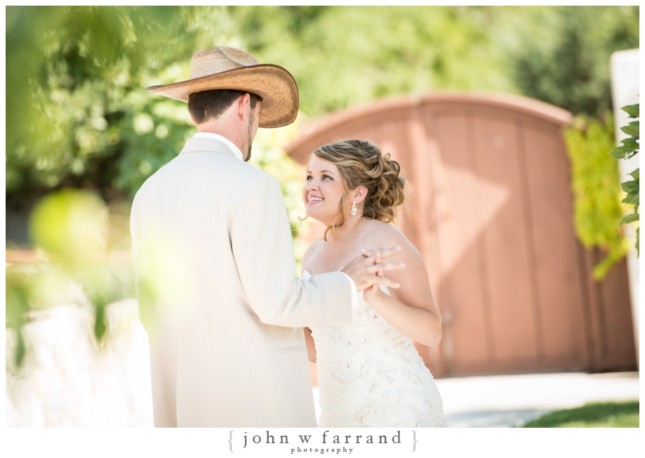 Bernard-Bakersfield-Wedding-Photography_010.jpg