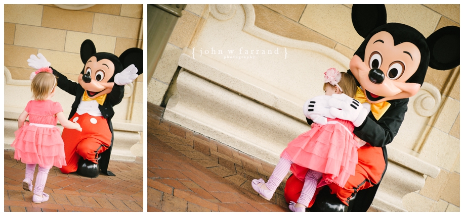 Disneyland-Family-Photographer - Greeting Mickey Mouse right after park opening!