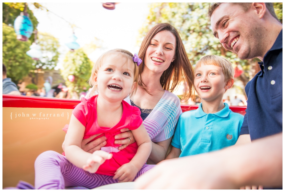 Disneyland Family Photographer - That's one Happy Family riding the Tea Cups!