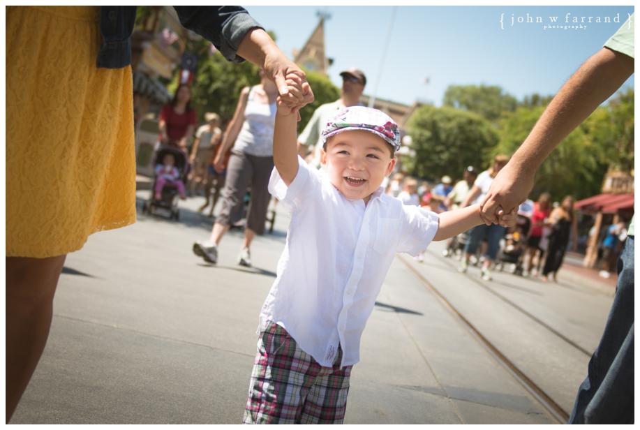 Disneyland-Family-Photography-Bautista_002.jpg