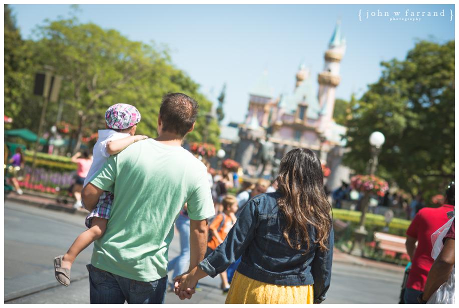 Disneyland-Family-Photography-Bautista_003.jpg
