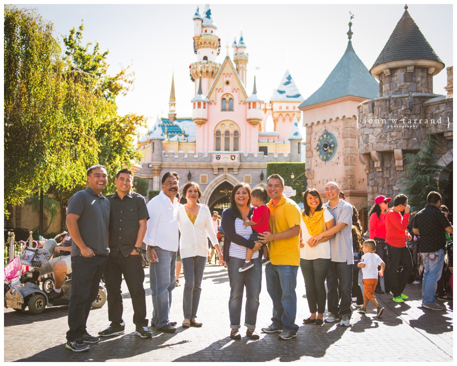 Sagayadoro-Disneyland-Family-Photography_009.jpg