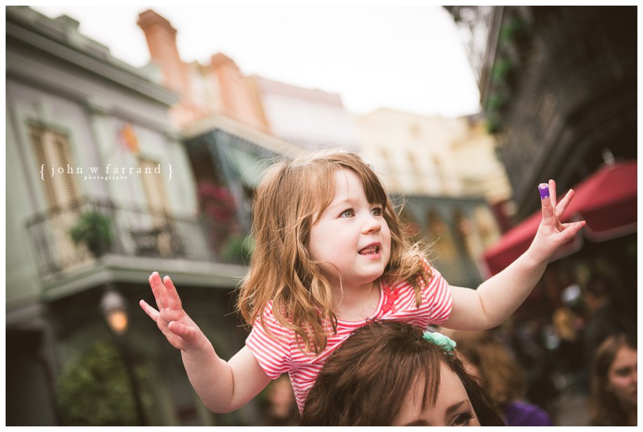 Disneyland-Family-Photography-Green_003.jpg