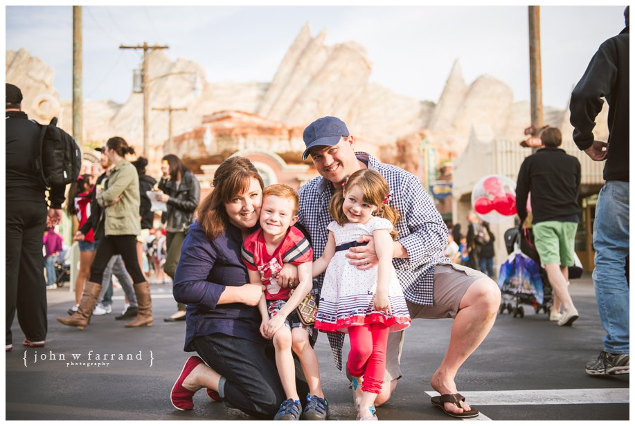 Disneyland-Family-Photography-Green_013.jpg